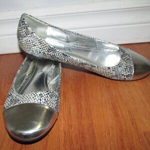 Candy Couture Snakeskin Print Silver Toe Flats - Sz 8